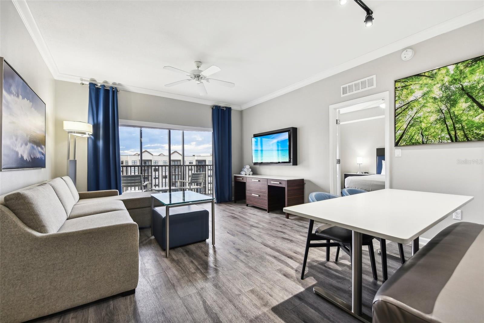 Image 4 of 31 For 14501 Grove Resort Avenue 1746