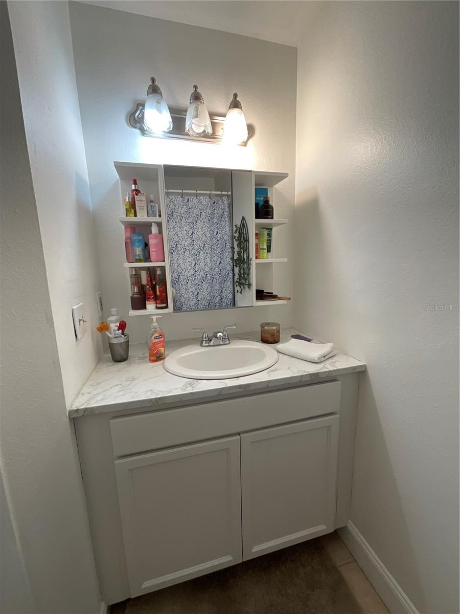 Image 21 of 45 For 3028 Parkway Boulevard 105