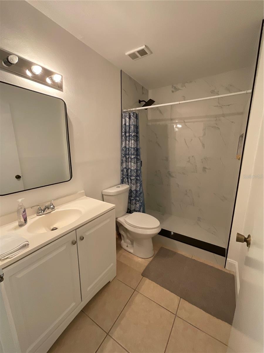 Image 24 of 45 For 3028 Parkway Boulevard 105