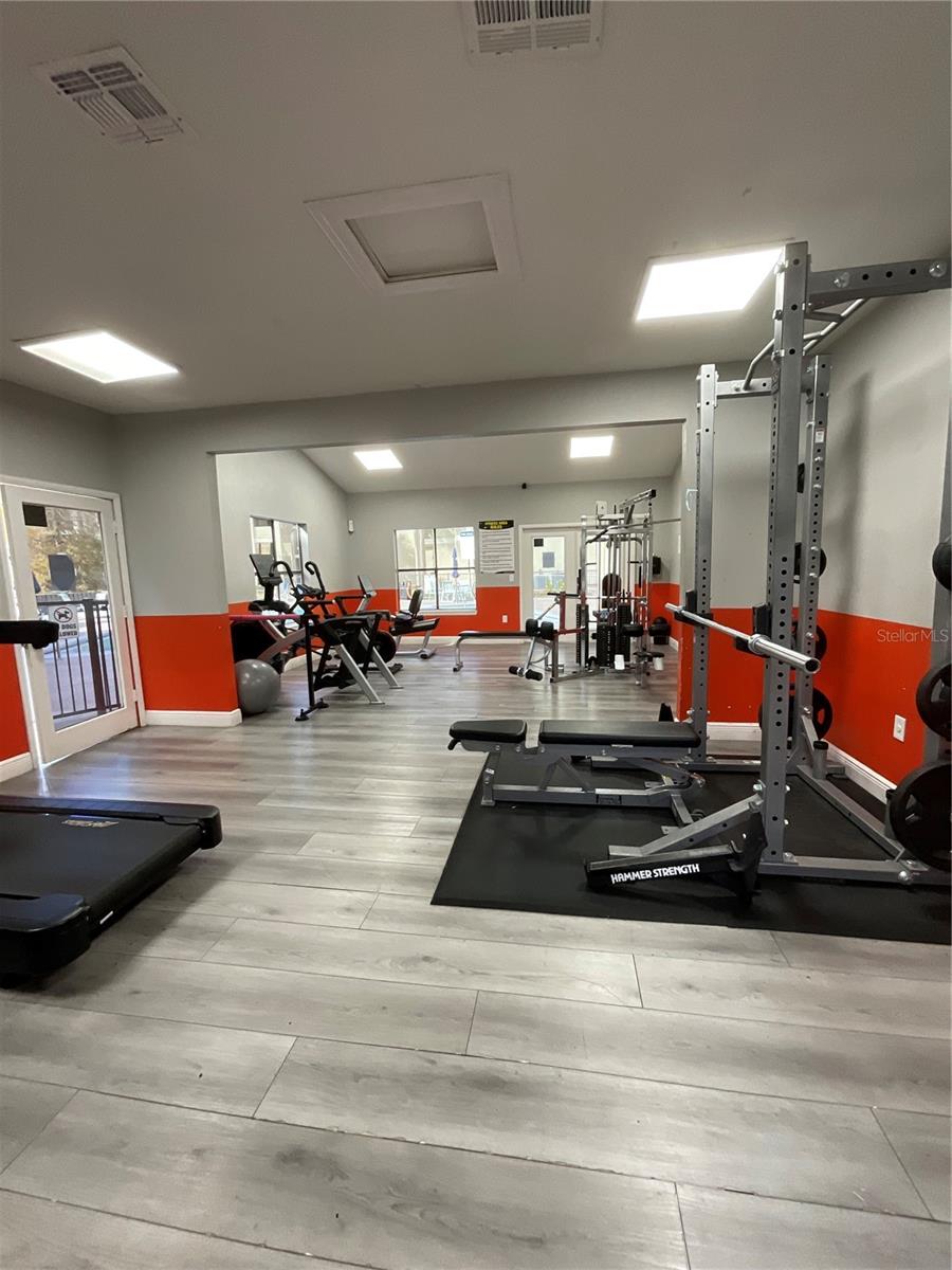 Image 32 of 45 For 3028 Parkway Boulevard 105