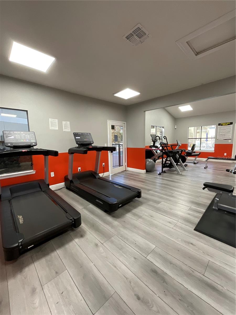 Image 33 of 45 For 3028 Parkway Boulevard 105