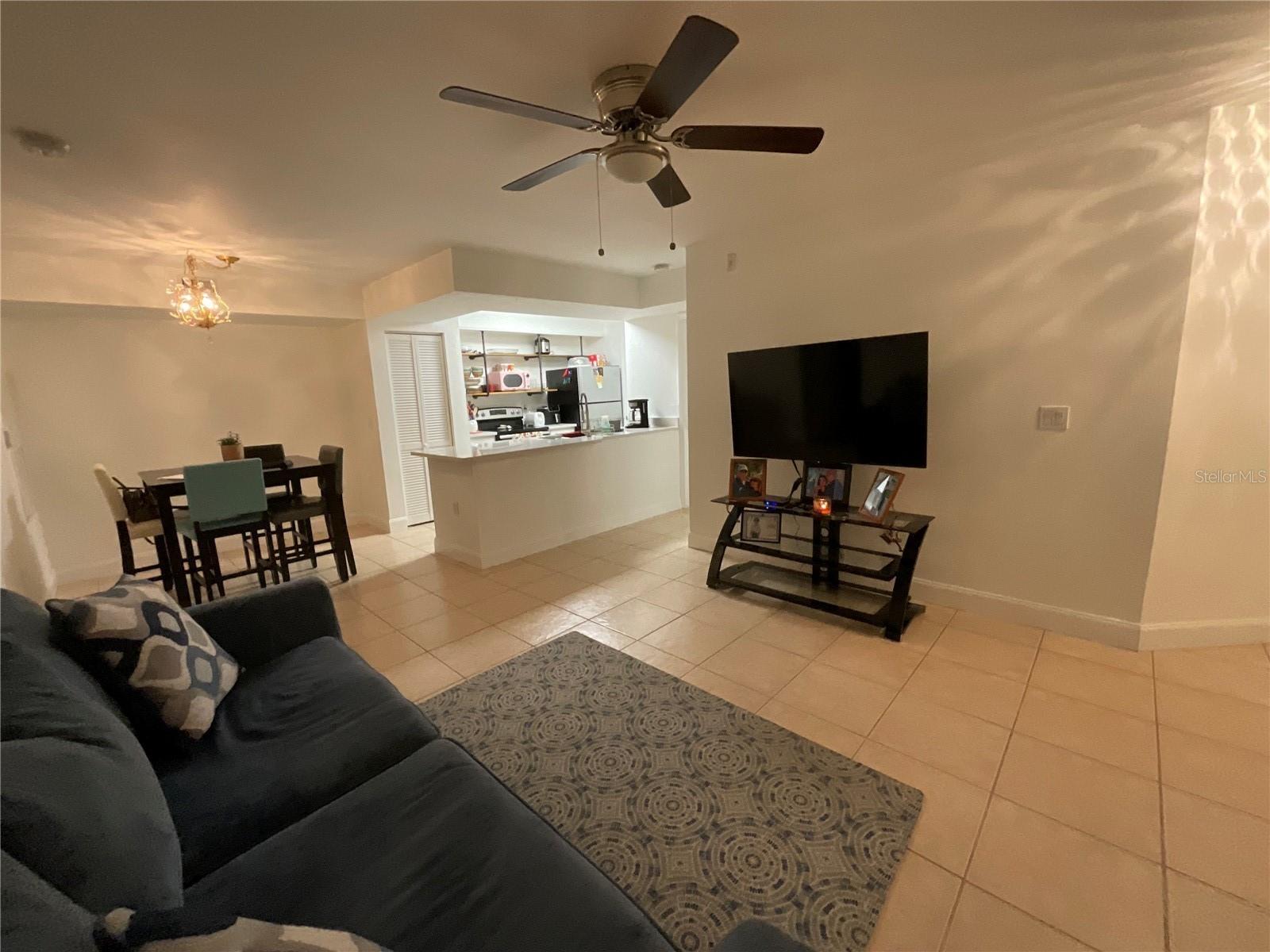 Image 6 of 45 For 3028 Parkway Boulevard 105