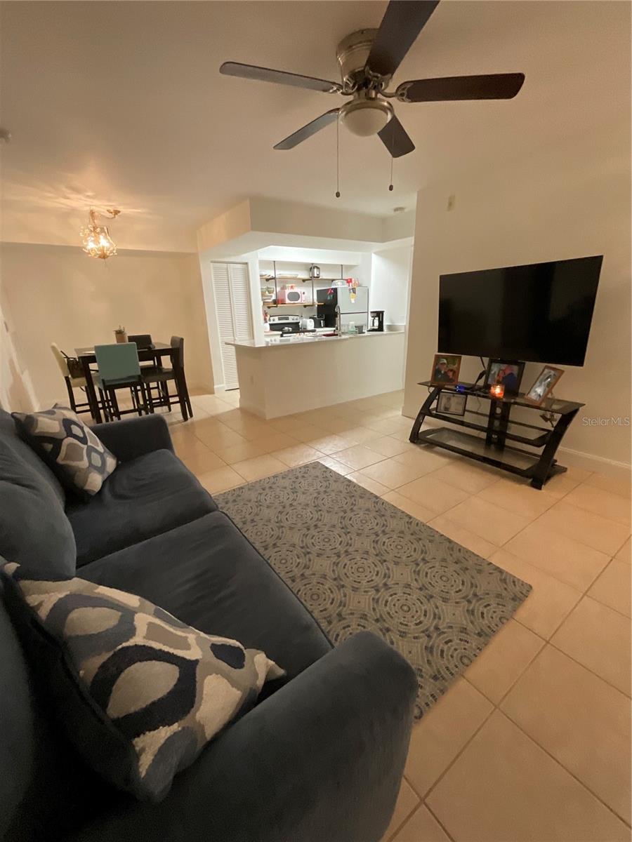 Image 7 of 45 For 3028 Parkway Boulevard 105