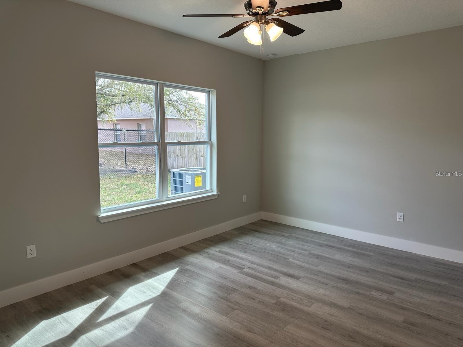 Image 6 of 13 For 439 Albatross Court B