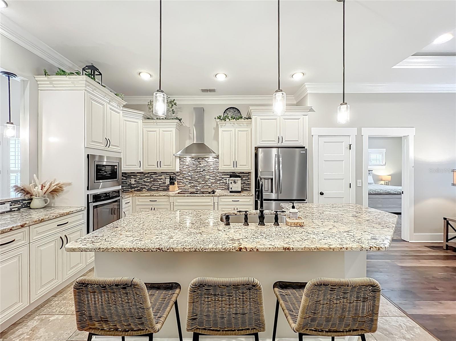 Image 3 of 55 For 1513 Pinecrest Place