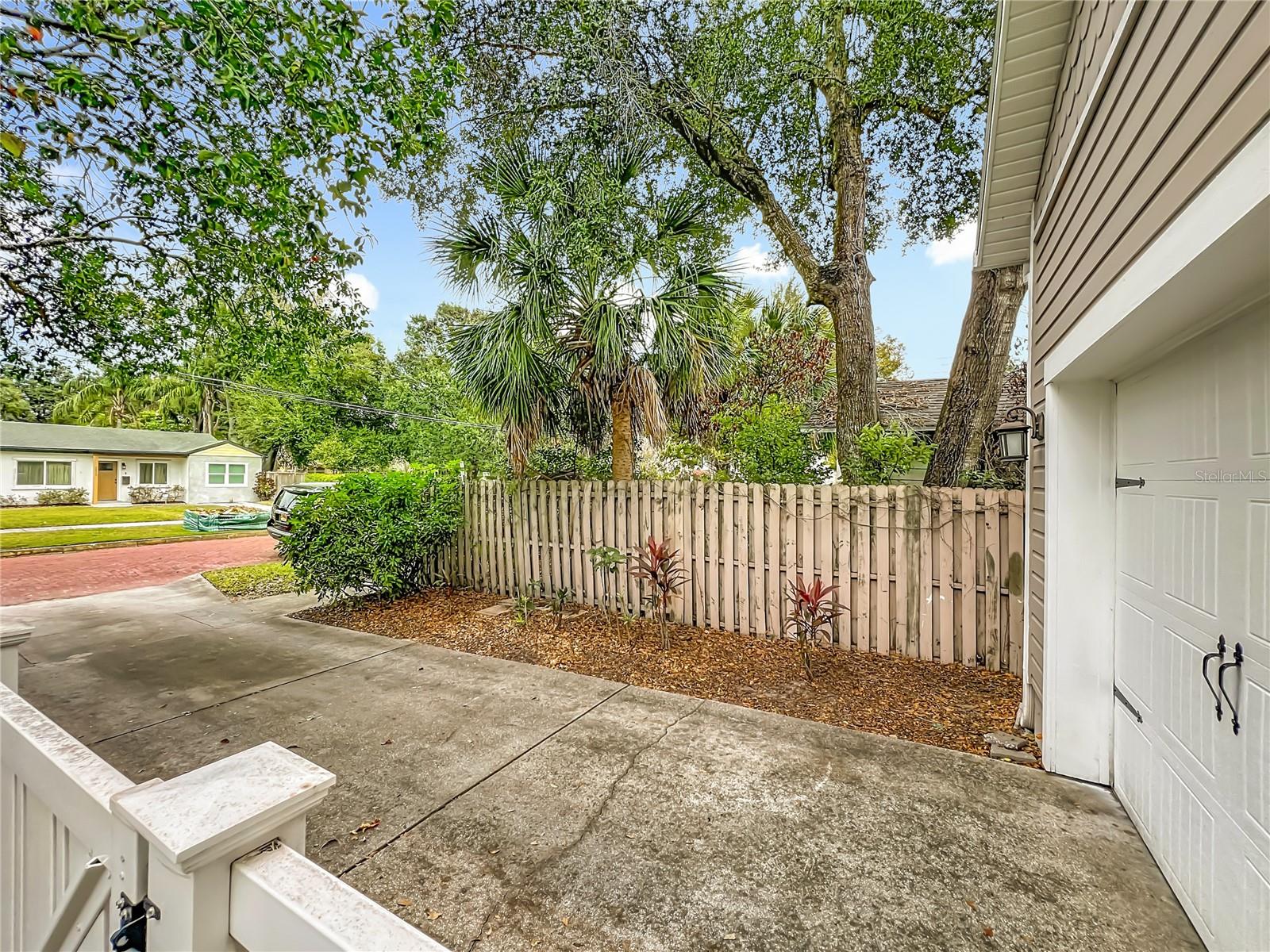 Image 48 of 55 For 1513 Pinecrest Place