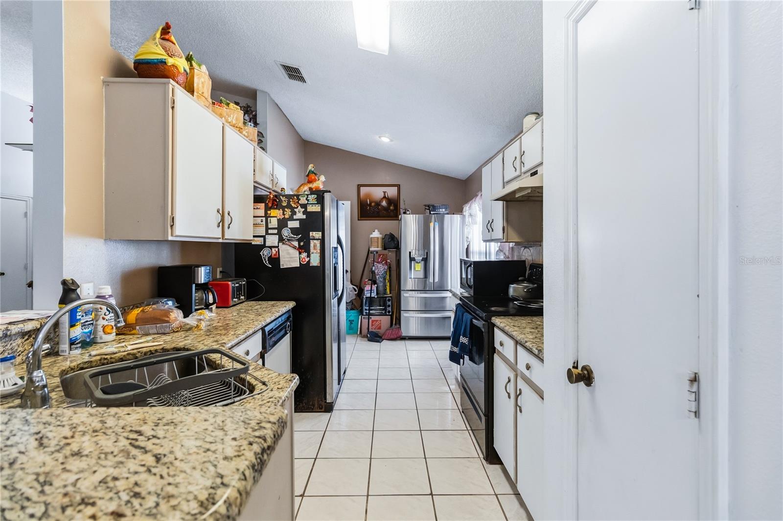 Image 11 of 16 For 1809 Edinburgh Street