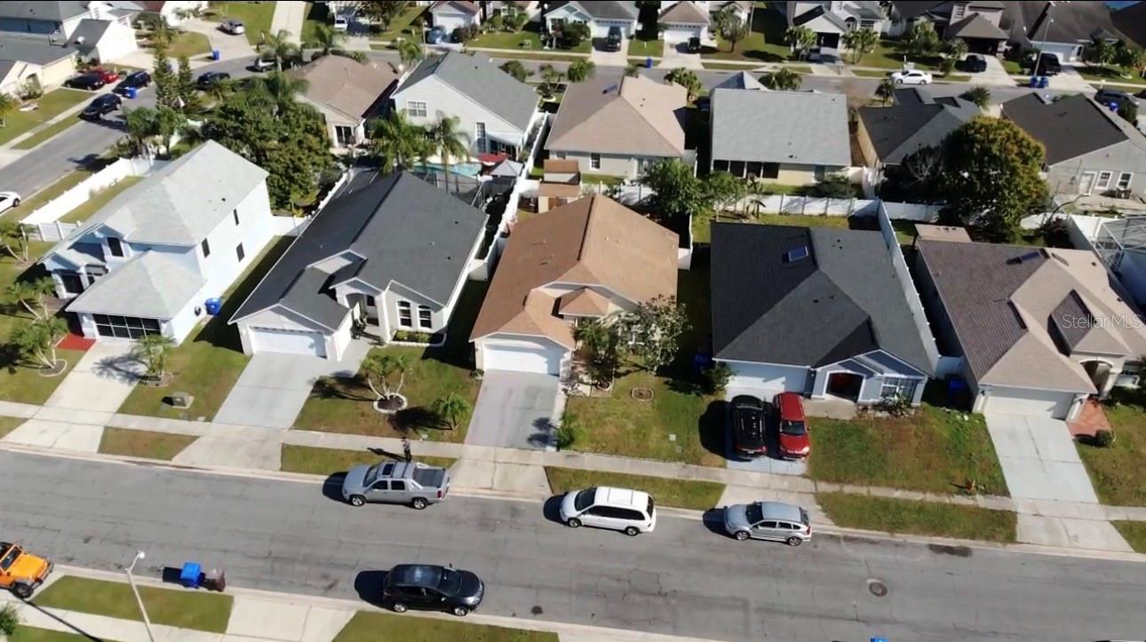 Image 3 of 16 For 1809 Edinburgh Street