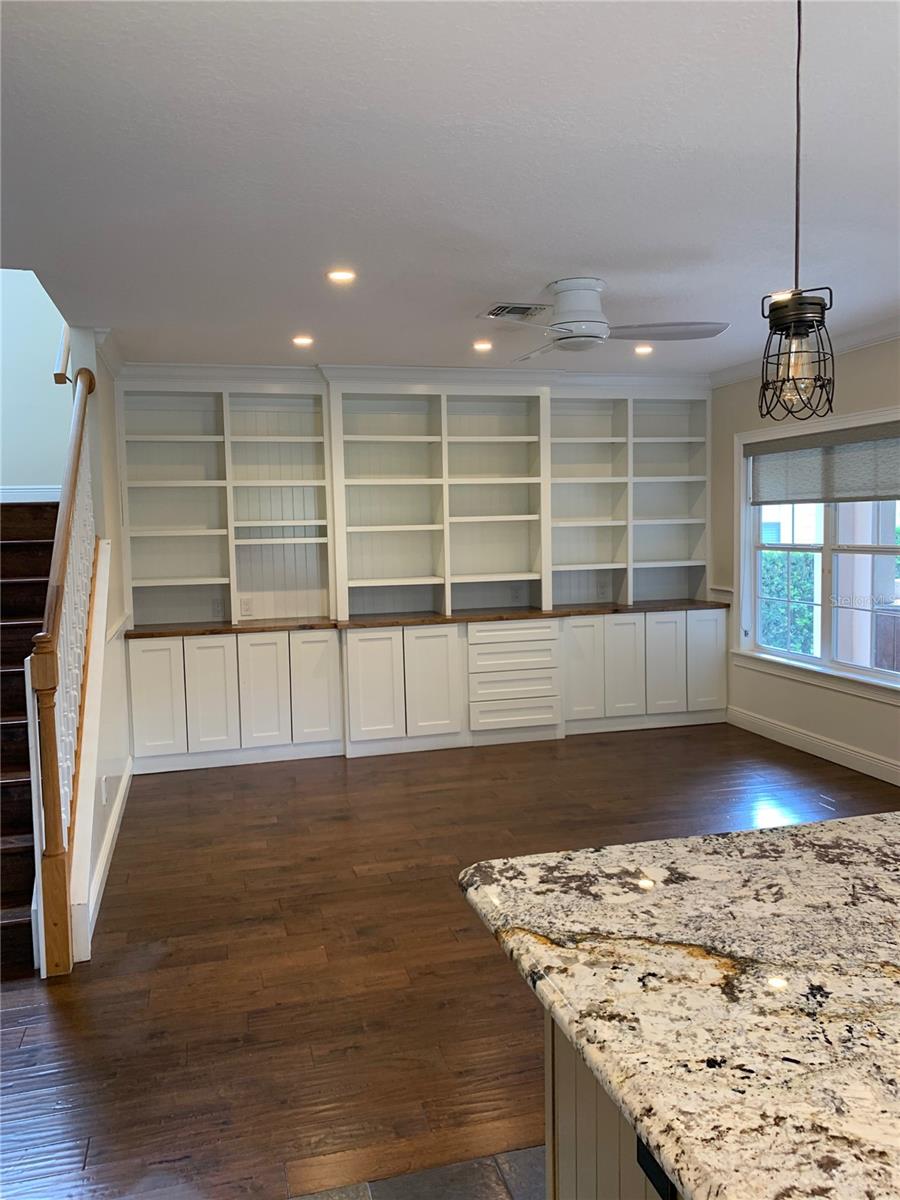 Image 3 of 31 For 910 Pawstand Road