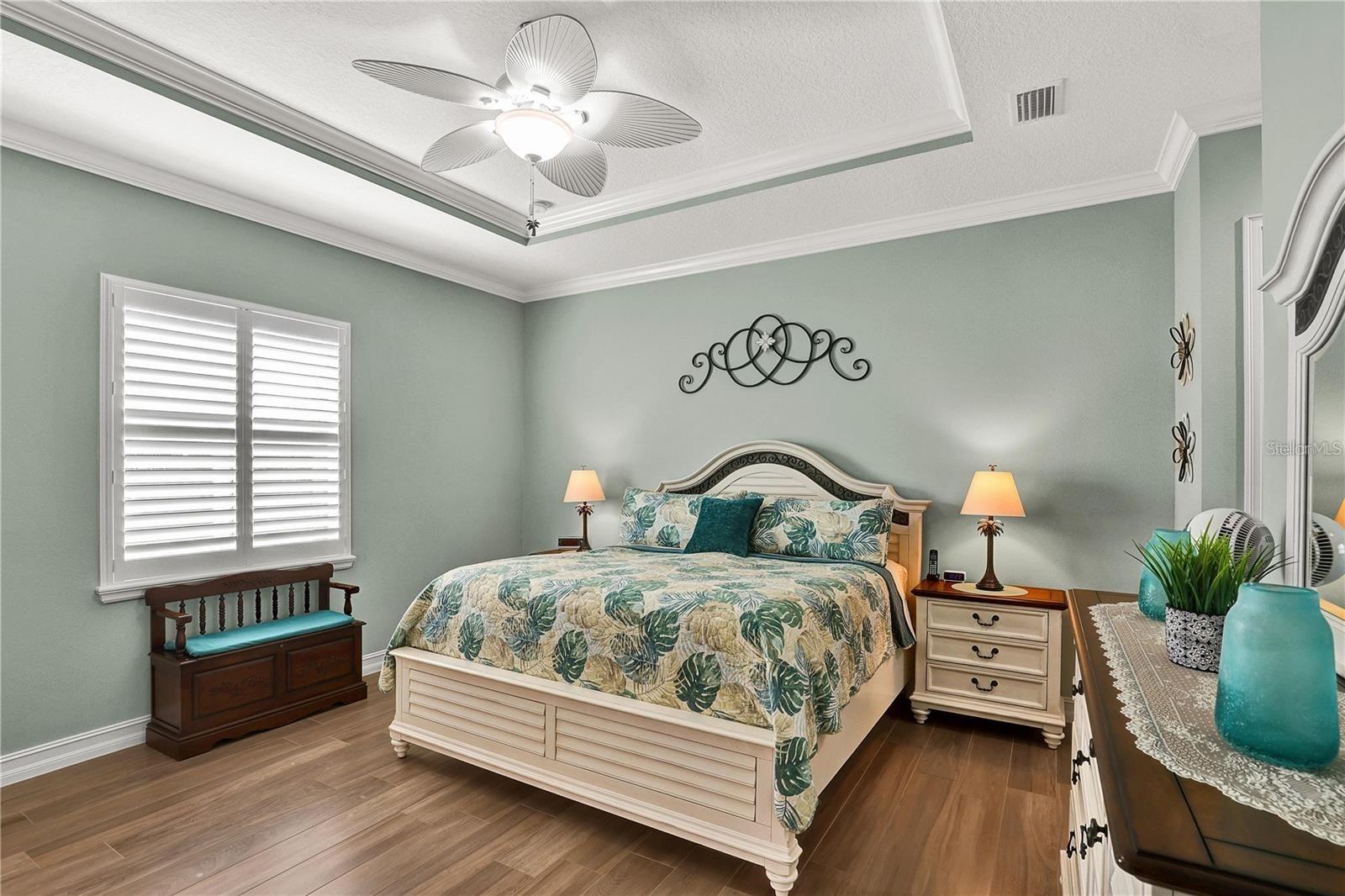 Image 21 of 46 For 5497 56th Court E