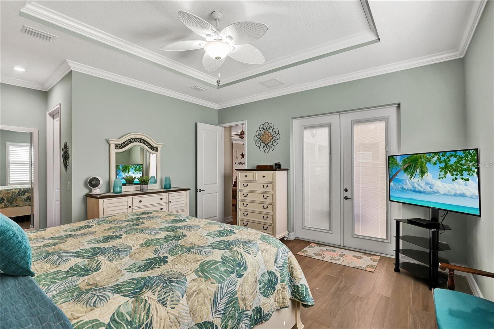 Image 23 of 46 For 5497 56th Court E