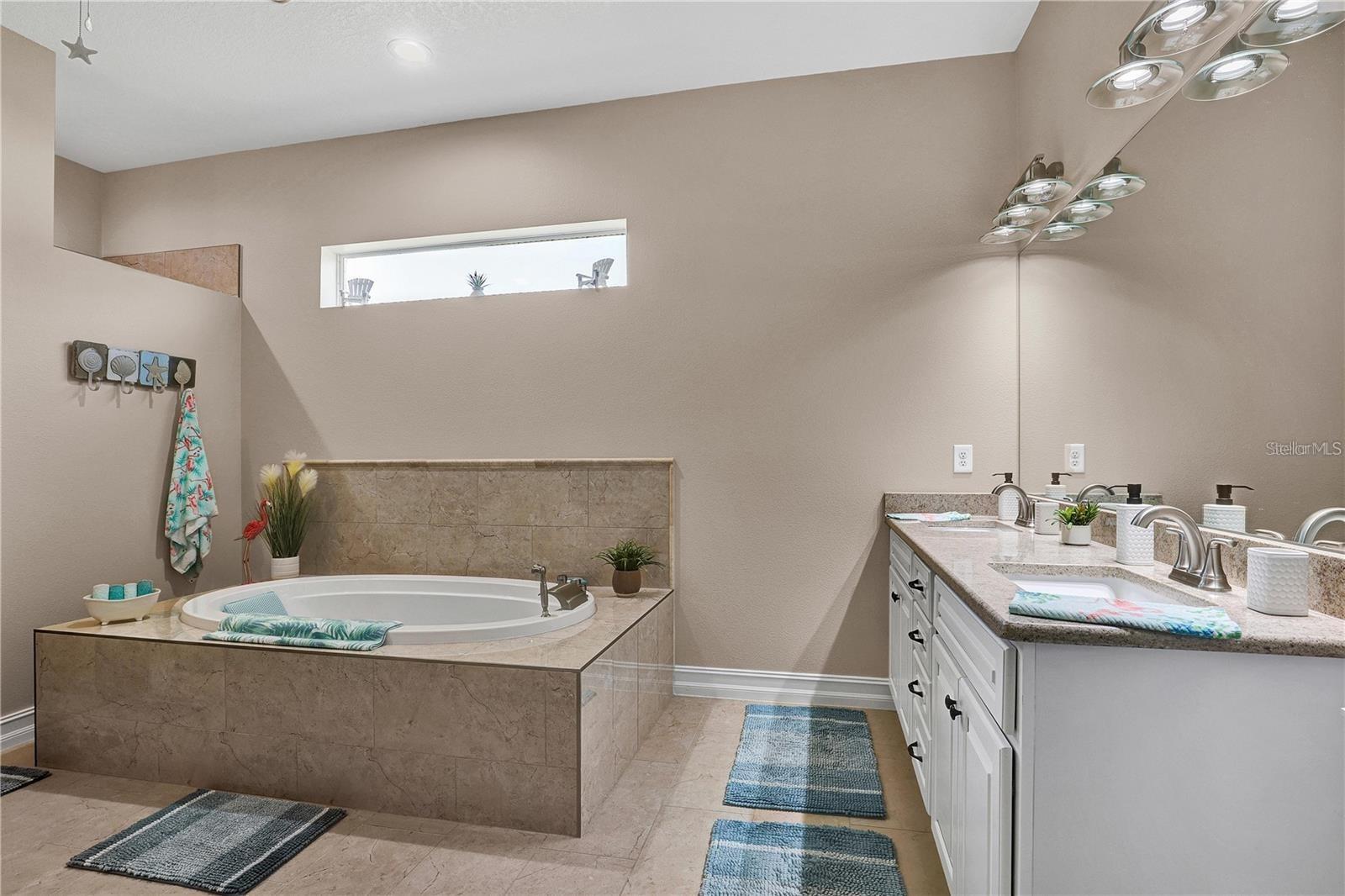 Image 25 of 46 For 5497 56th Court E