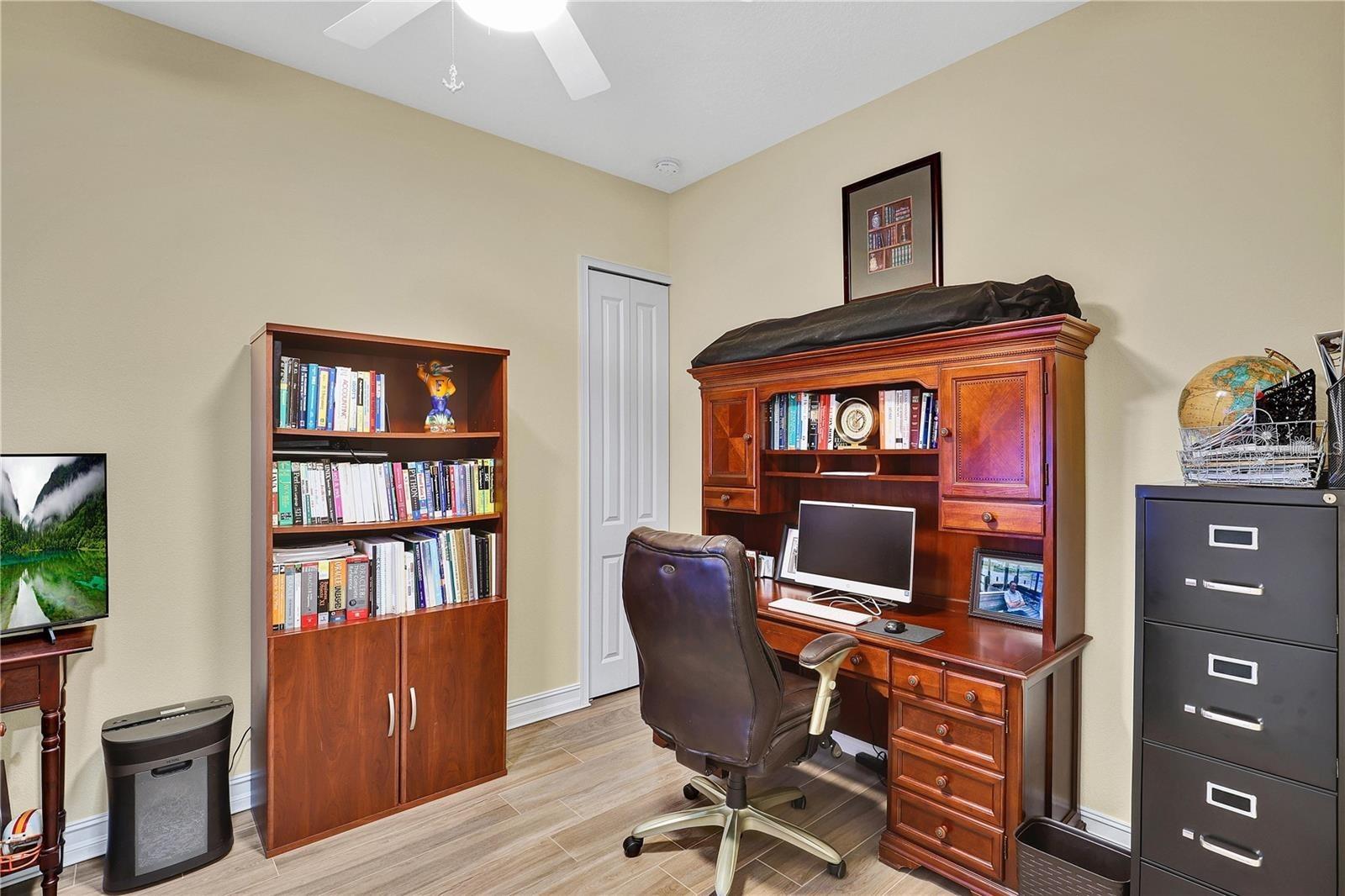 Image 30 of 46 For 5497 56th Court E