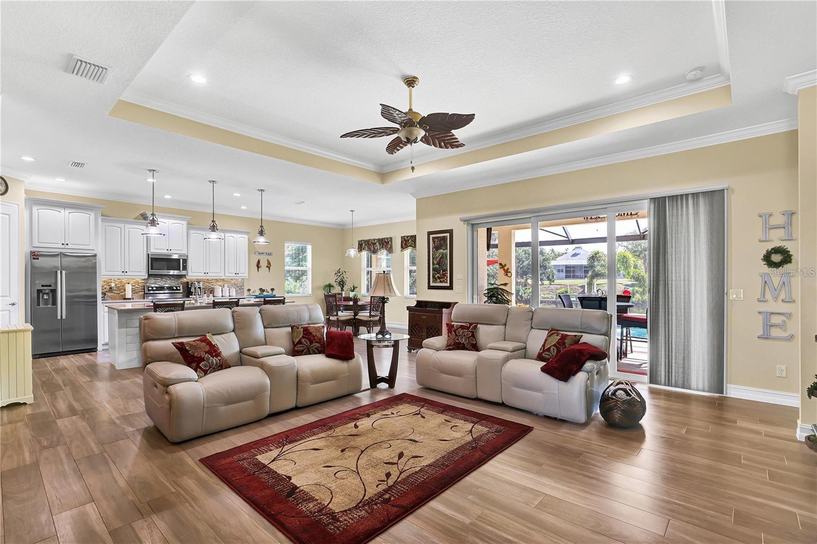 Image 6 of 46 For 5497 56th Court E