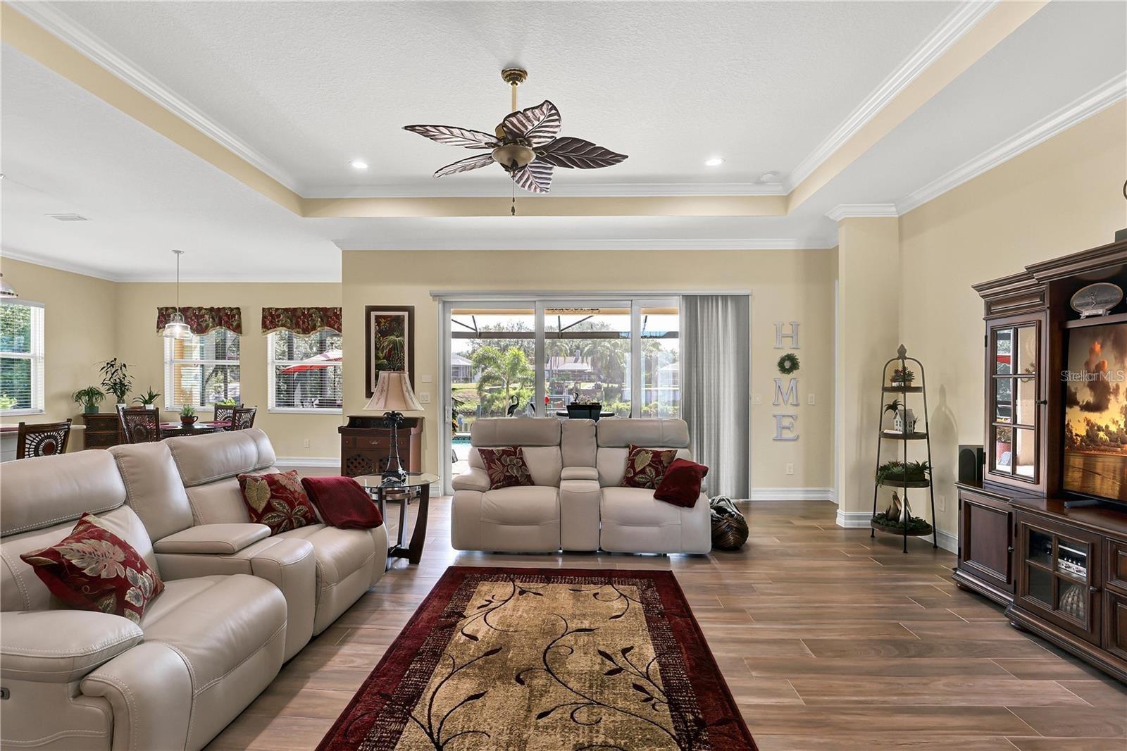 Image 7 of 46 For 5497 56th Court E