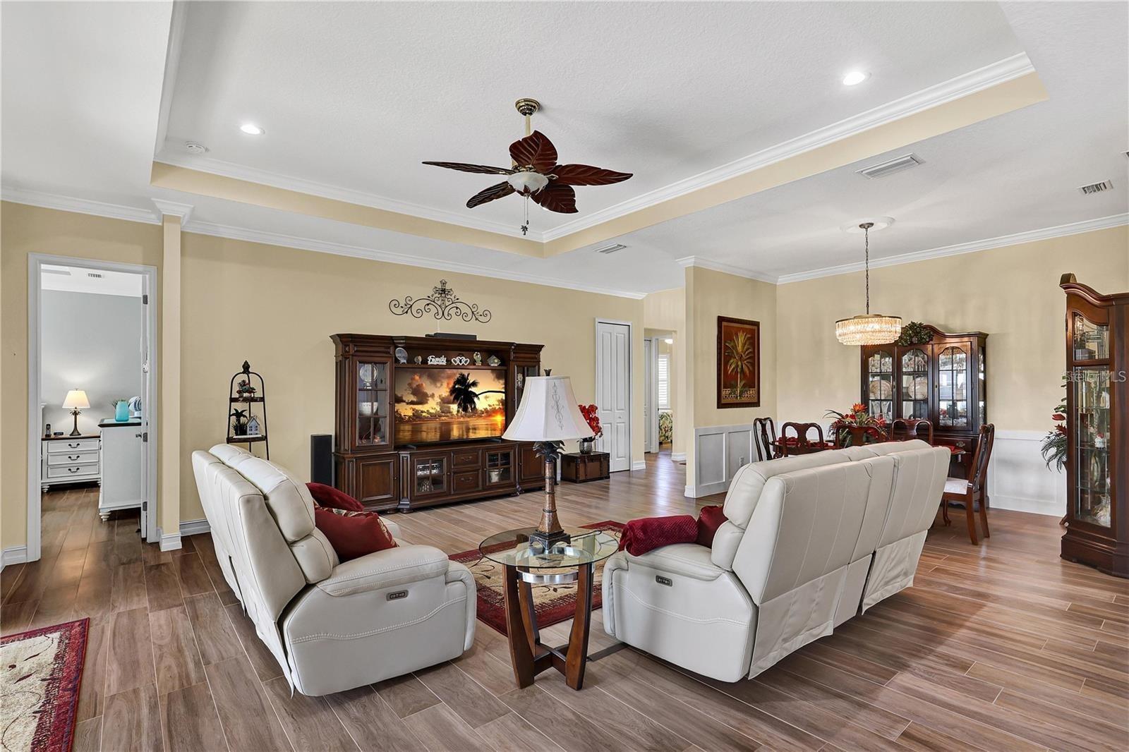 Image 9 of 46 For 5497 56th Court E