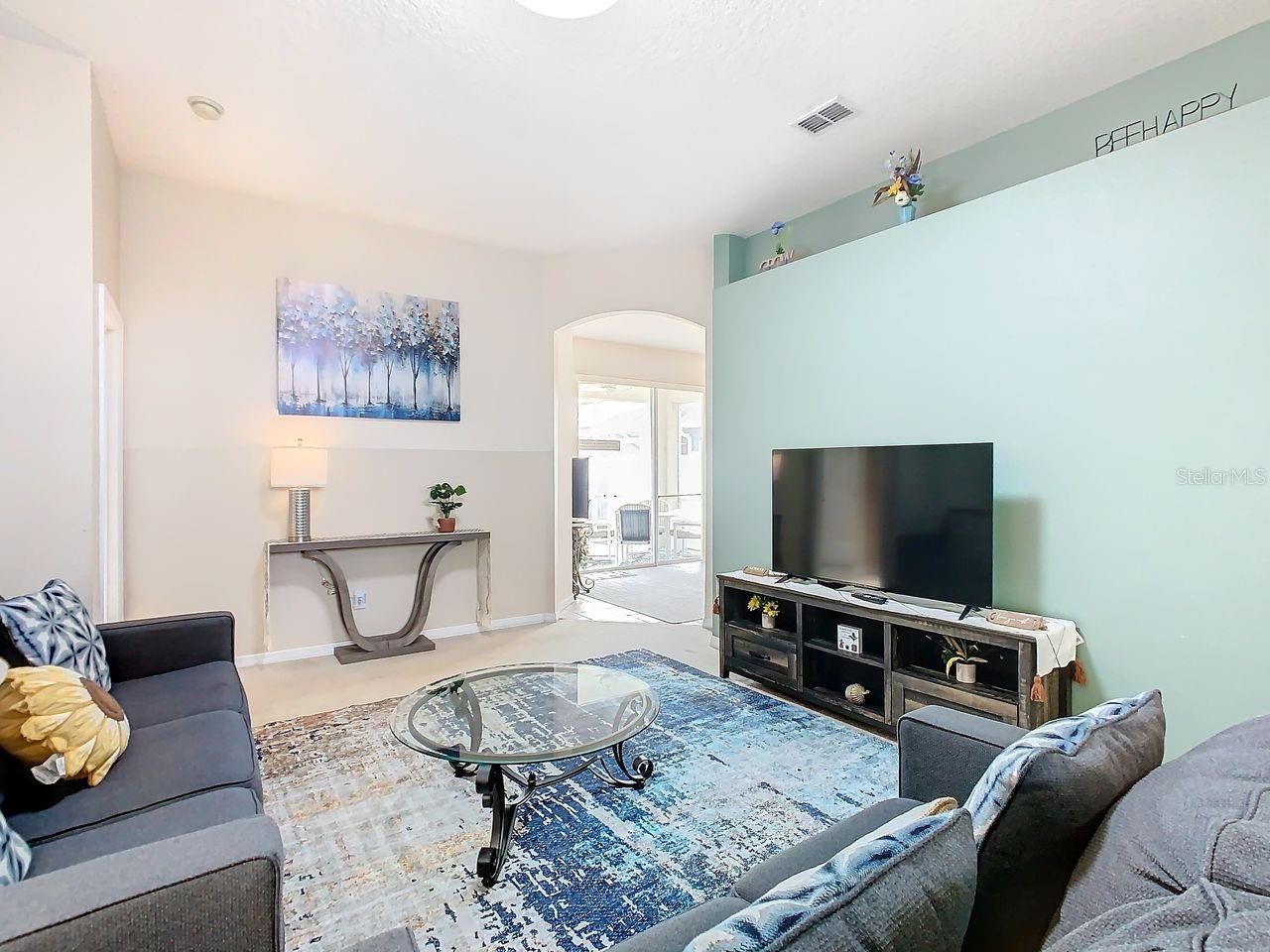 Image 11 of 50 For 349 Oxford Drive