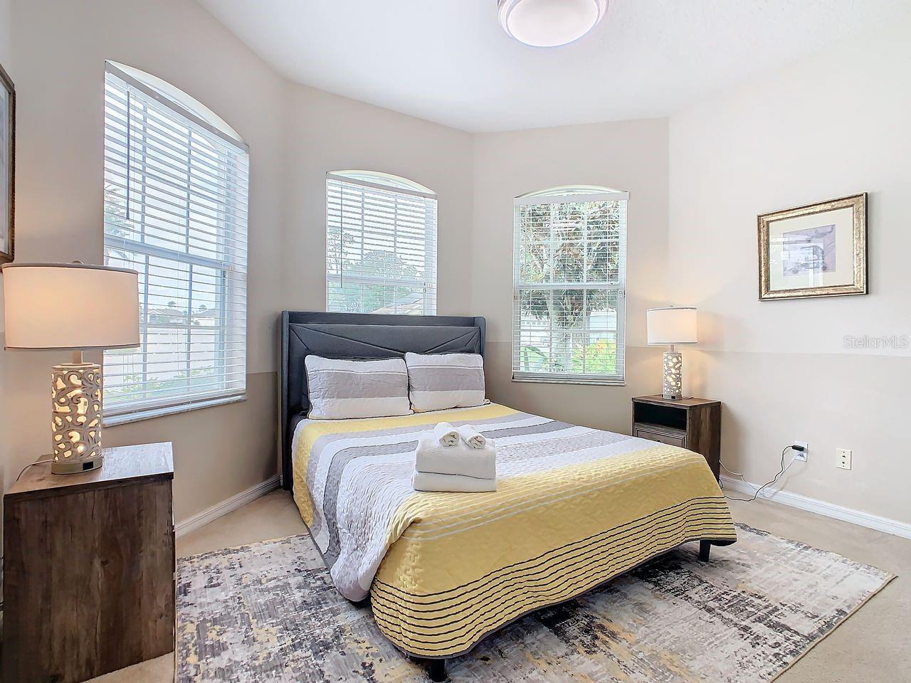 Image 13 of 50 For 349 Oxford Drive