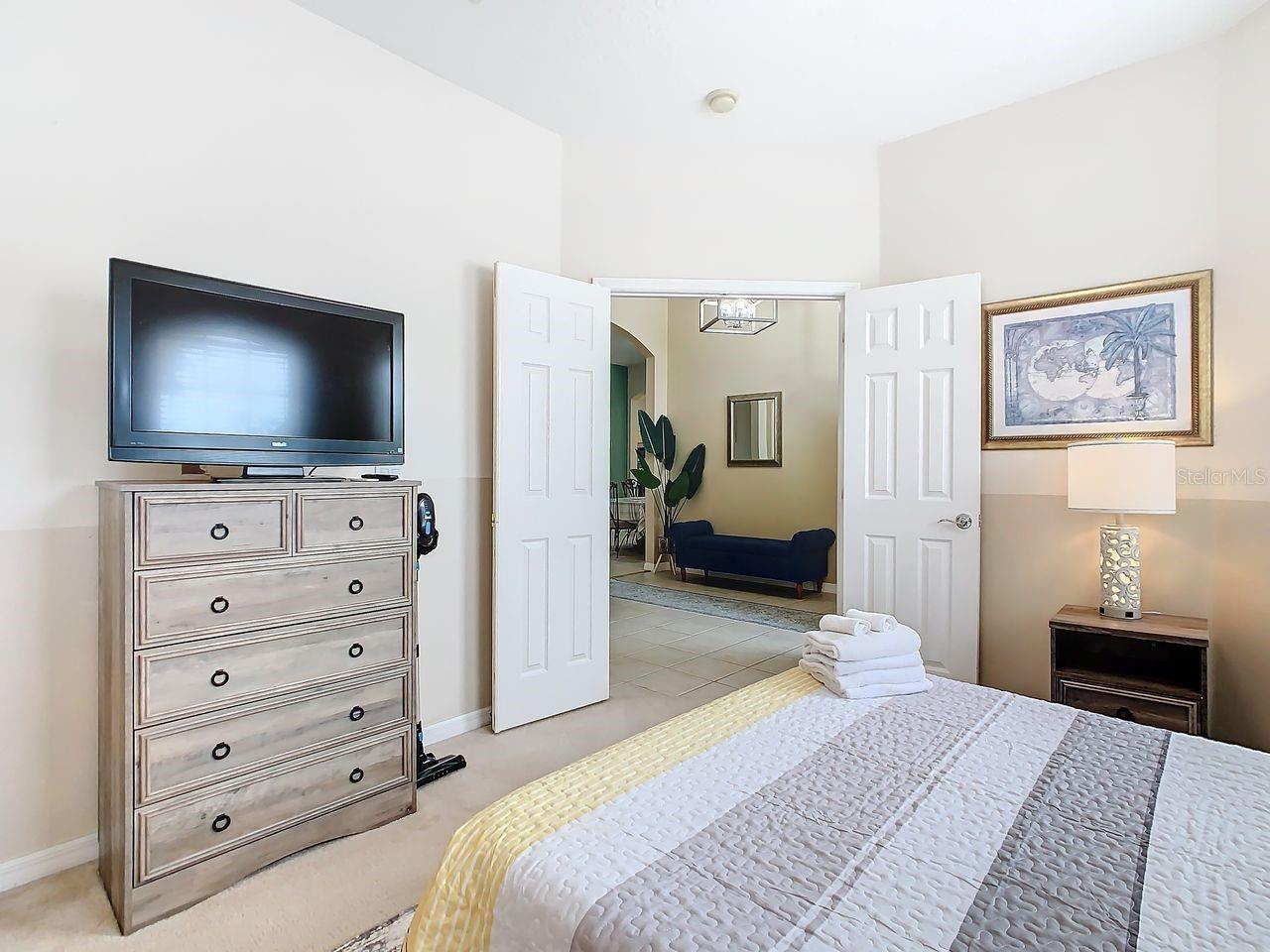 Image 15 of 50 For 349 Oxford Drive