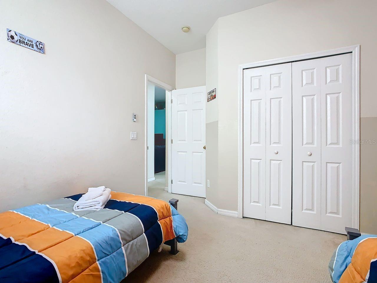 Image 18 of 50 For 349 Oxford Drive