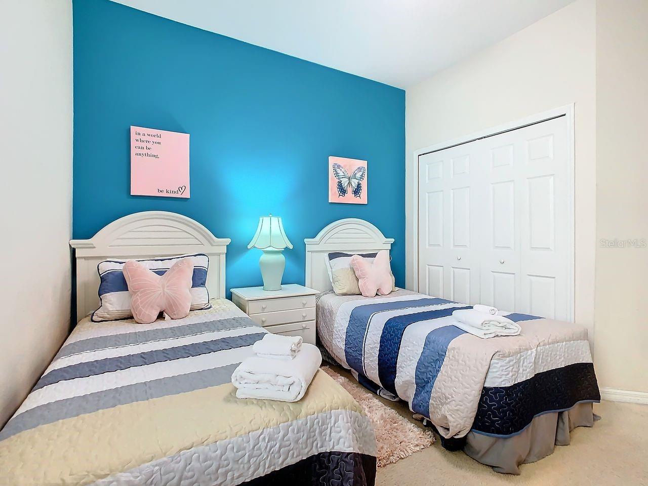 Image 19 of 50 For 349 Oxford Drive