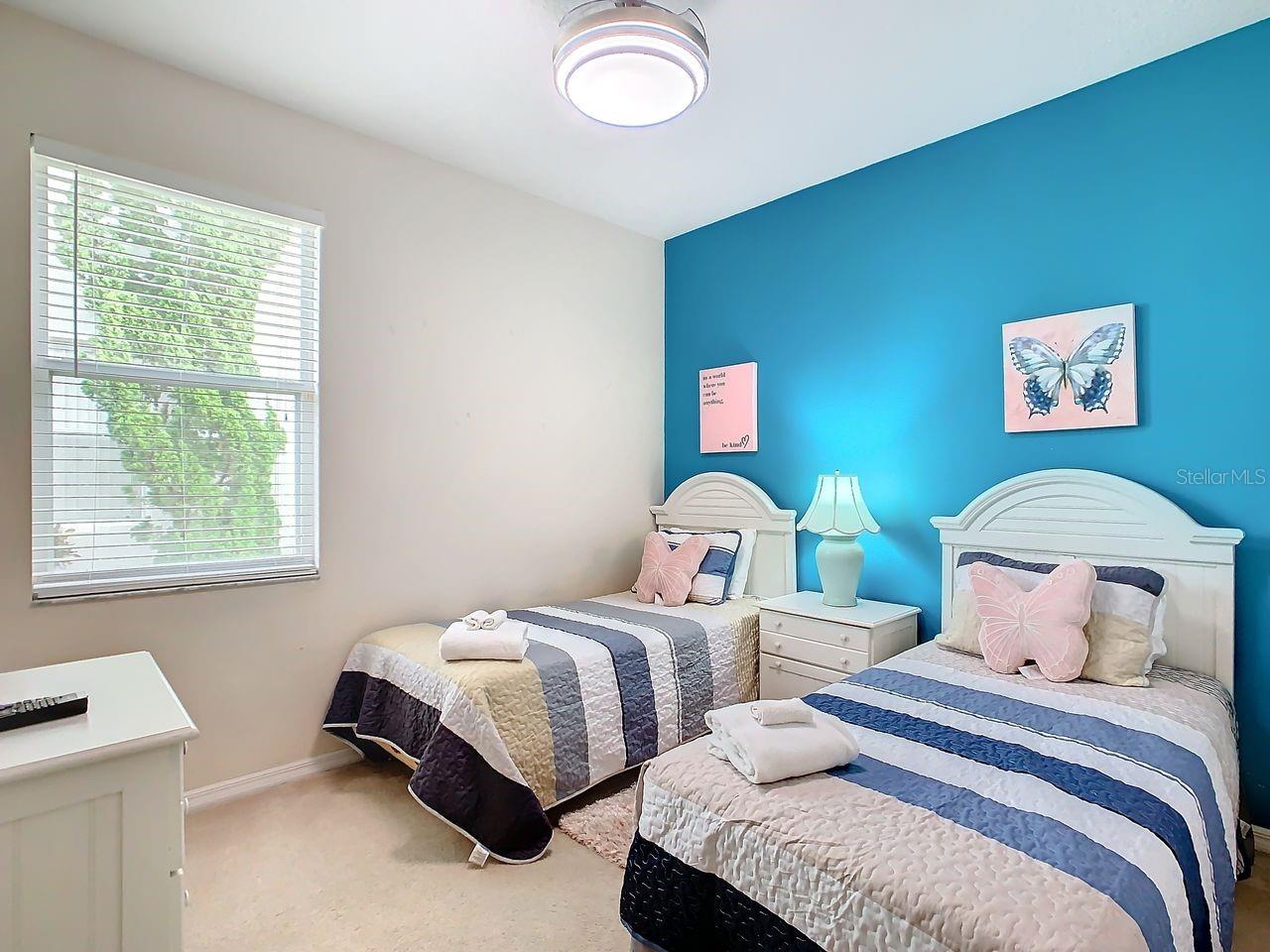 Image 20 of 50 For 349 Oxford Drive