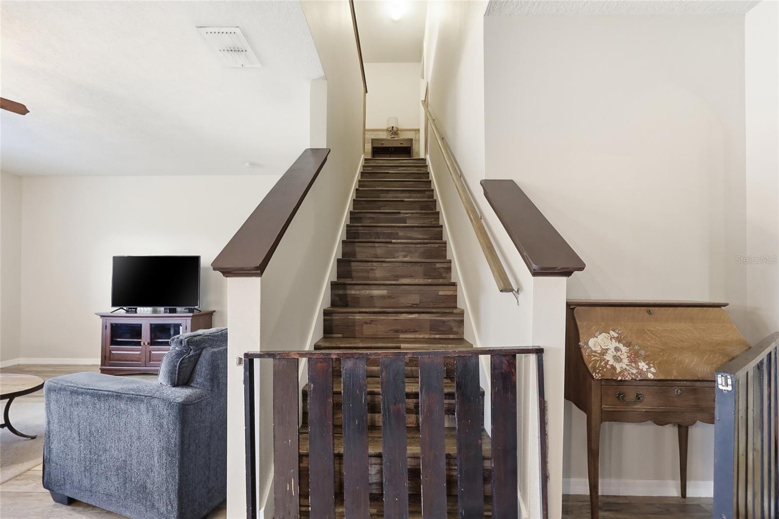 Image 24 of 55 For 159 Lazy Willow Drive