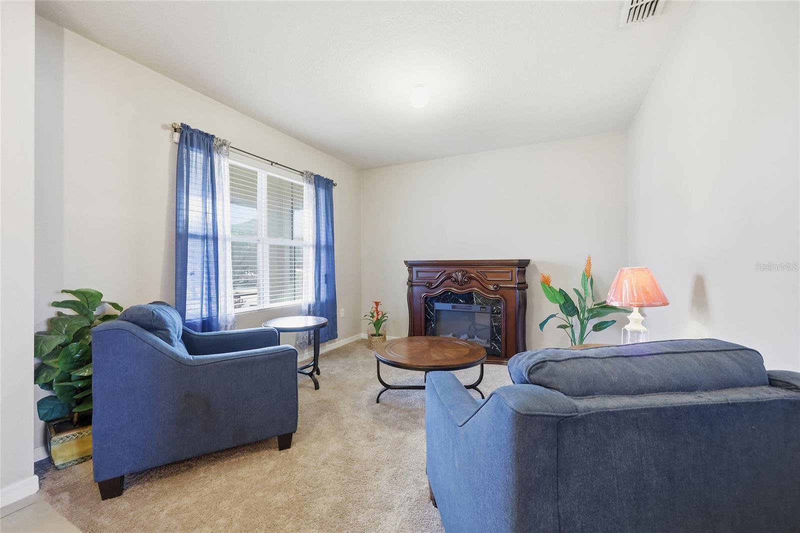 Image 8 of 55 For 159 Lazy Willow Drive