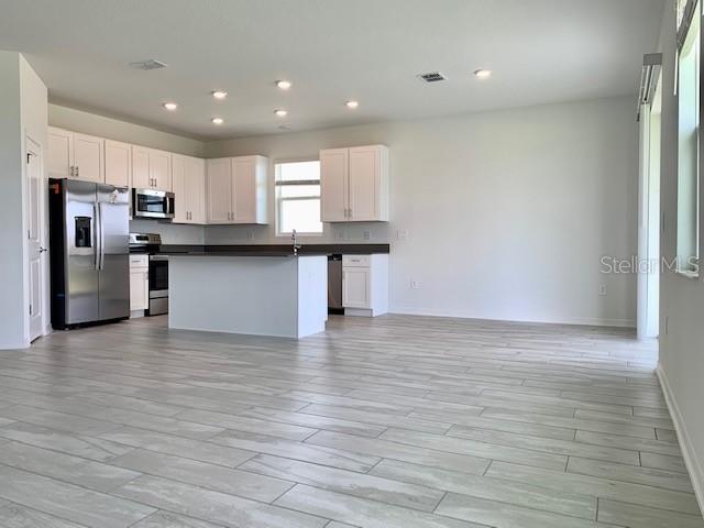 Image 24 of 31 For 656 Grove Street