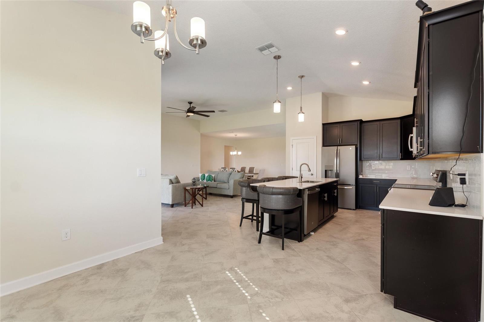 Image 15 of 98 For 1142 Trappers Trail Loop