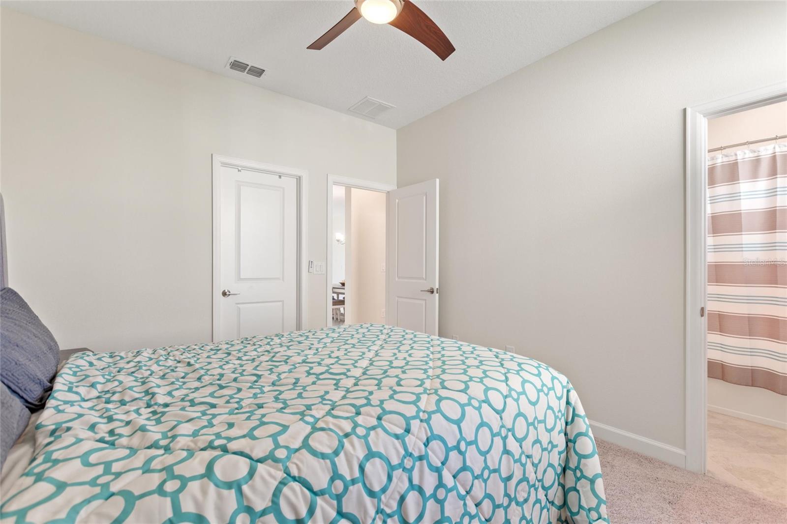 Image 22 of 98 For 1142 Trappers Trail Loop