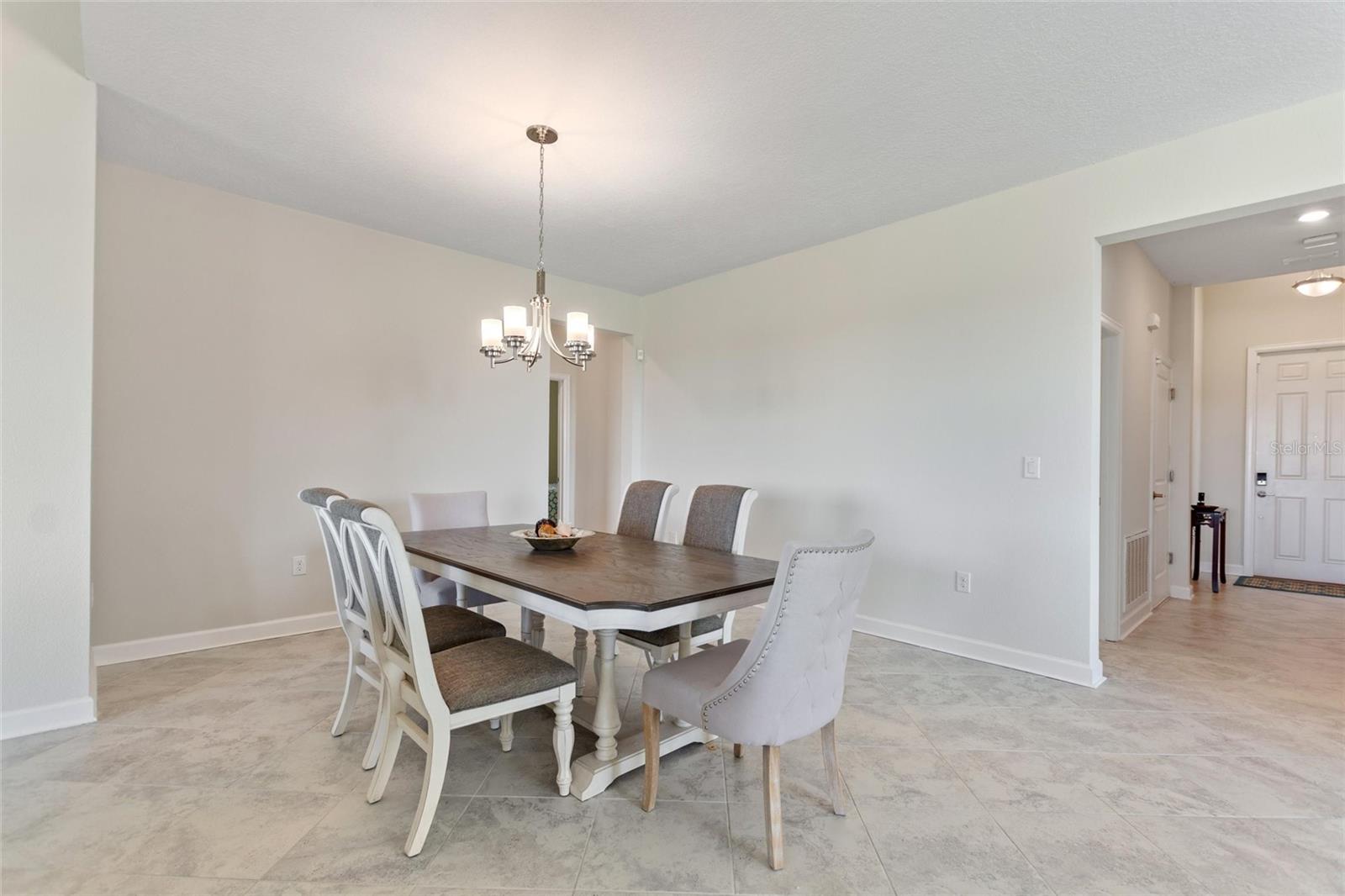 Image 5 of 98 For 1142 Trappers Trail Loop