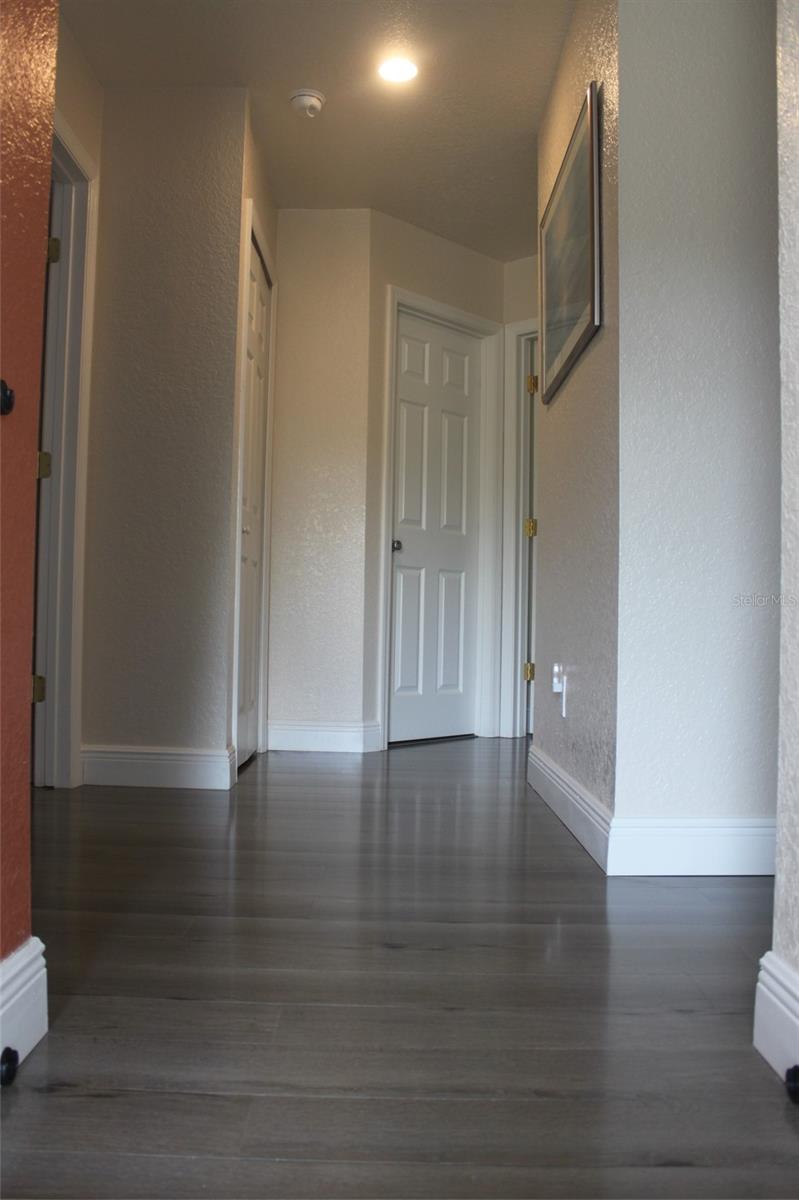 Image 10 of 56 For 332 Gleneagles Drive