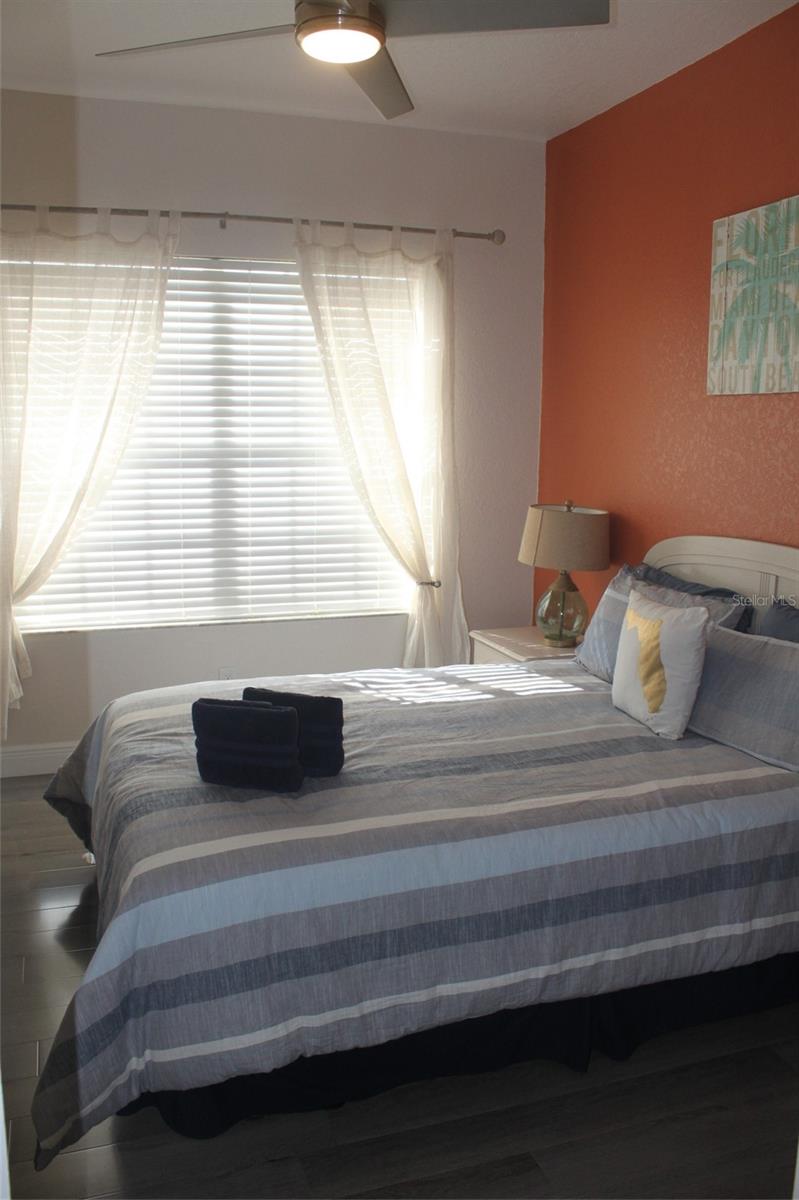 Image 17 of 56 For 332 Gleneagles Drive