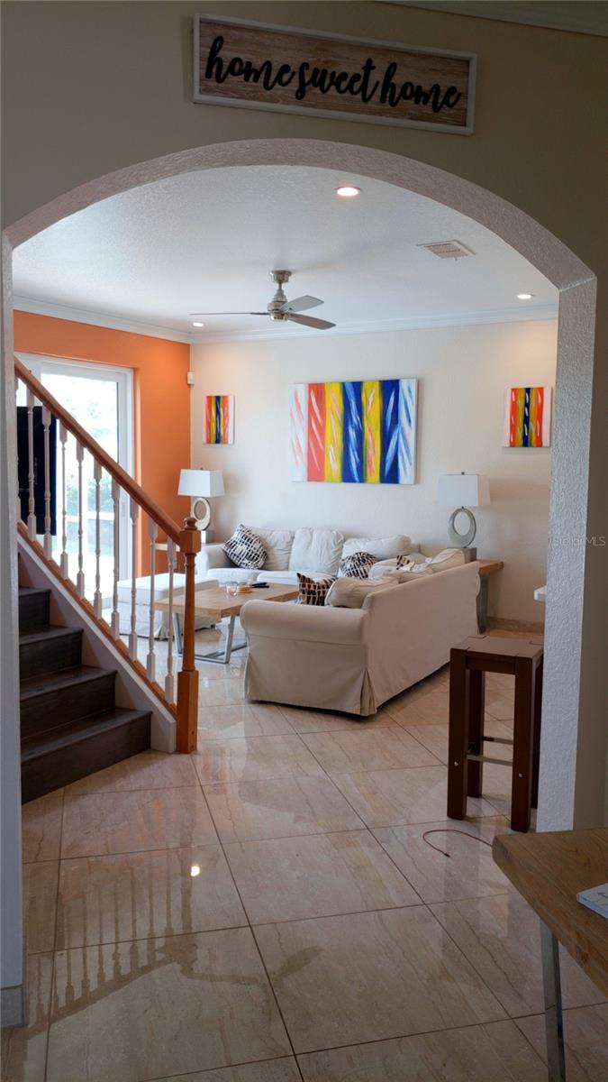 Image 4 of 56 For 332 Gleneagles Drive