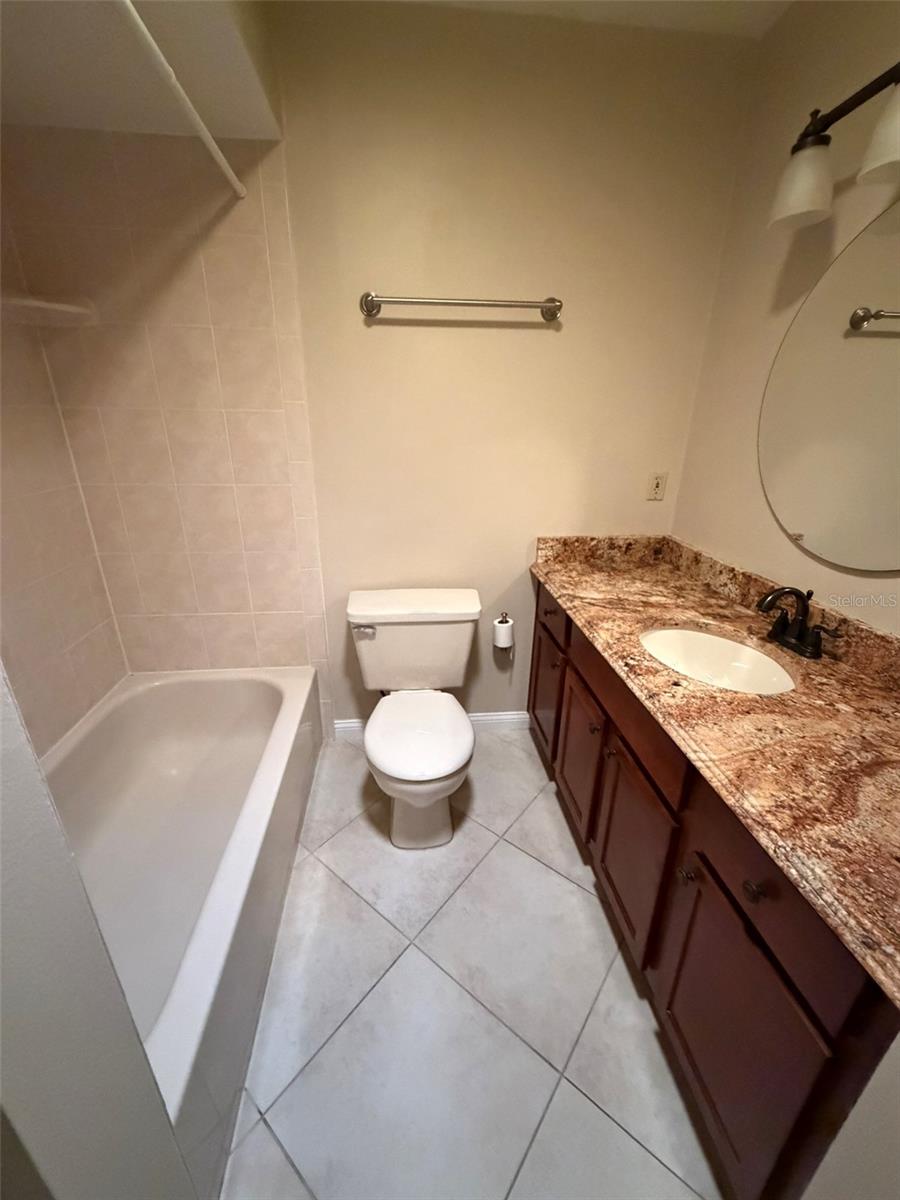 Image 19 of 27 For 1120 Monroe Avenue