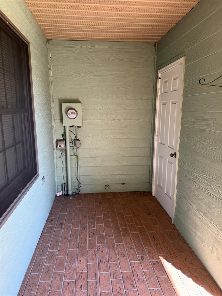 Image 21 of 27 For 1120 Monroe Avenue