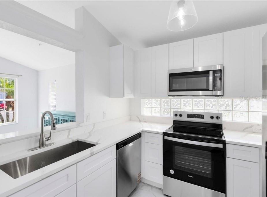 Image 5 of 14 For 3383 Hamlet Loop