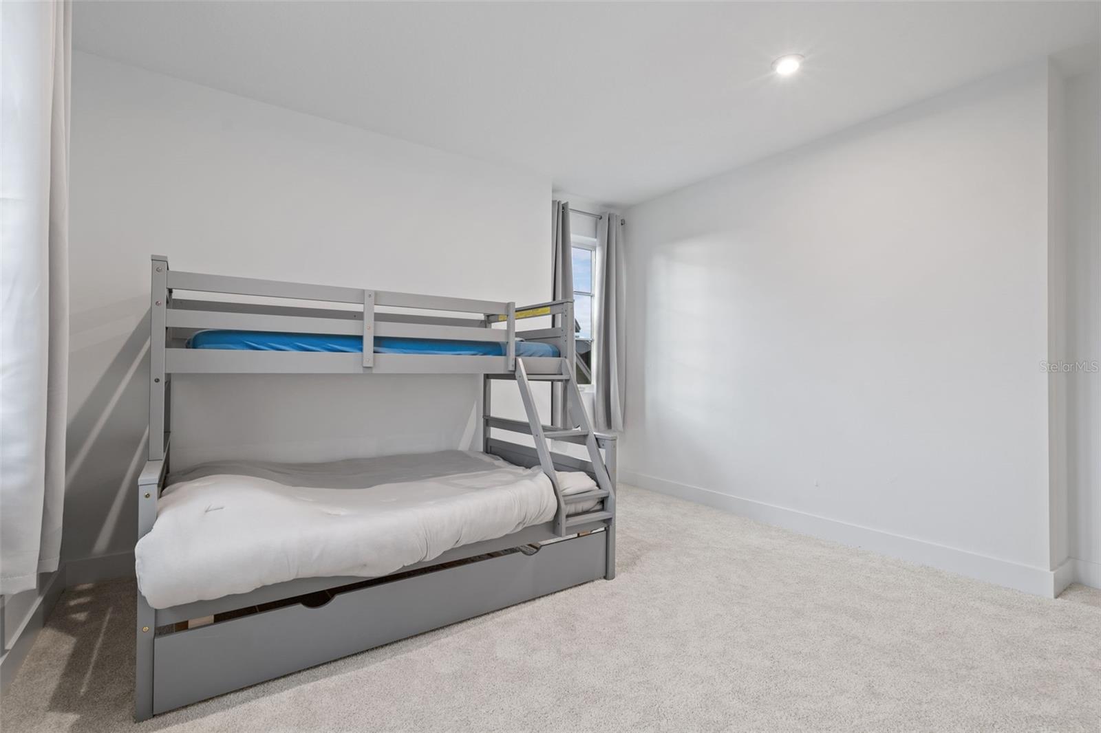 Image 40 of 87 For 2331 Celebration Boulevard