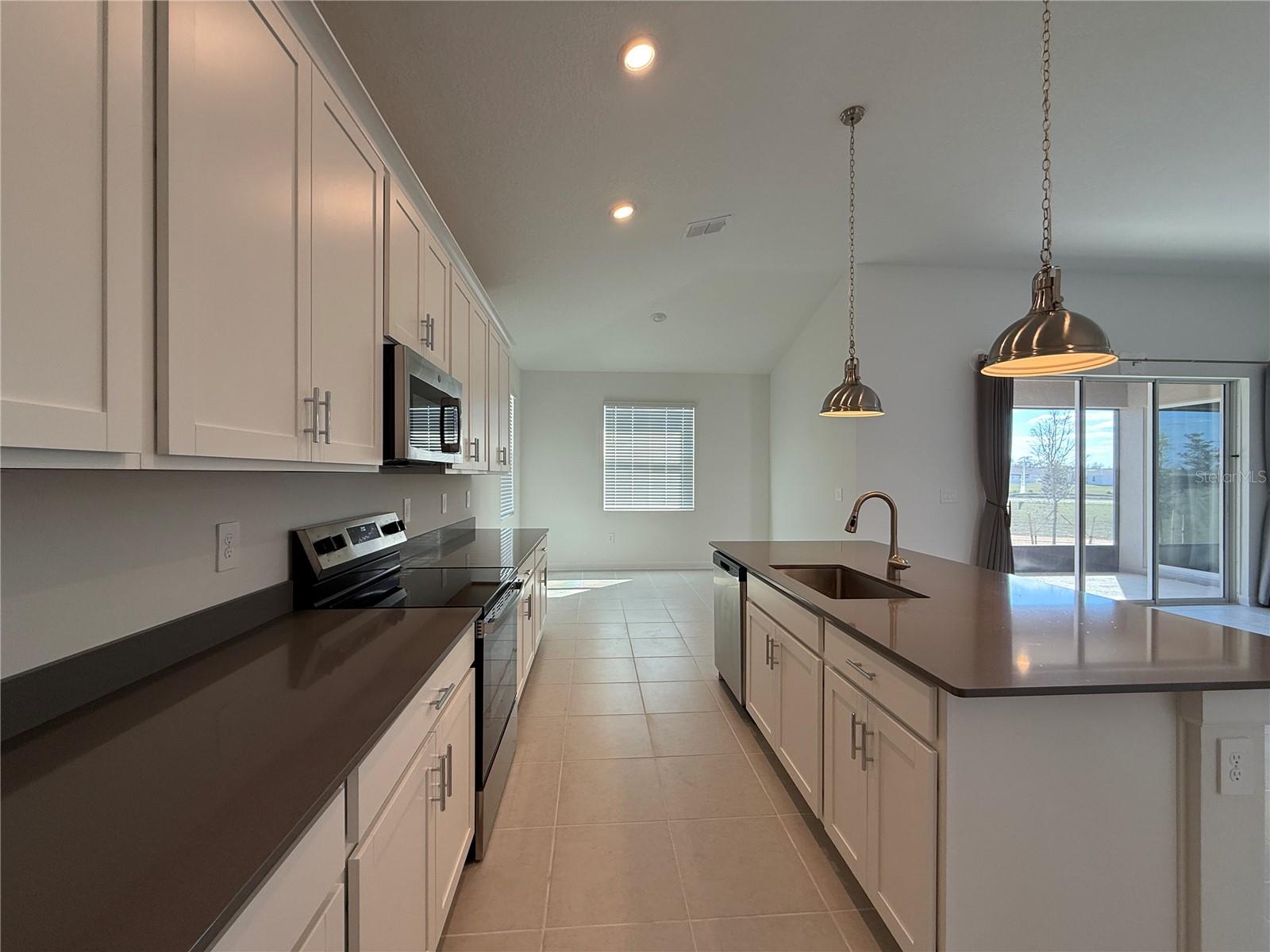 Image 3 of 73 For 7117 Dilly Lake Avenue