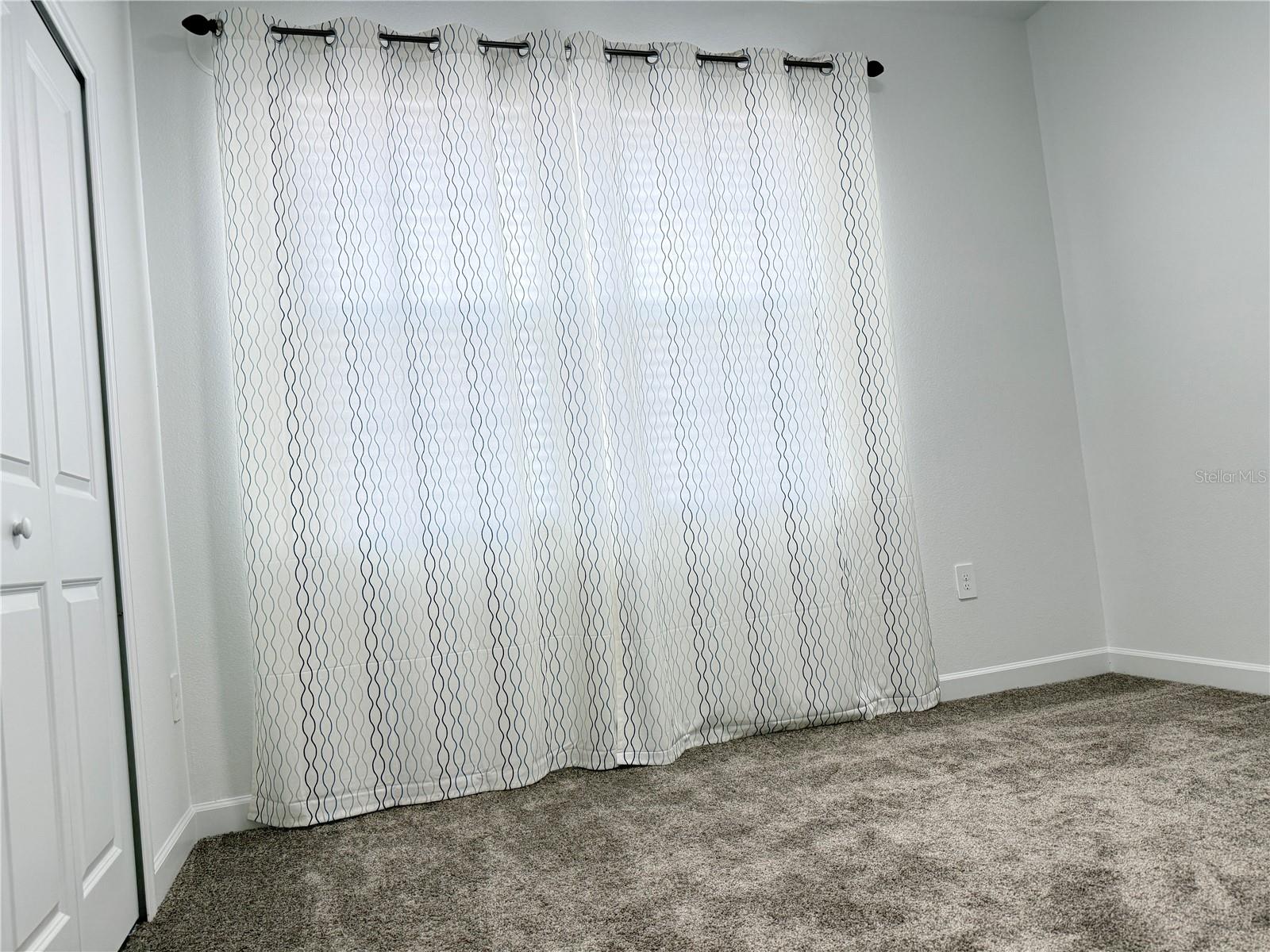 Image 30 of 73 For 7117 Dilly Lake Avenue