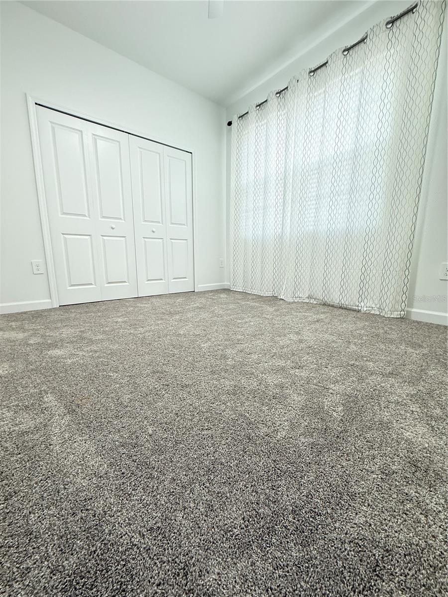 Image 34 of 73 For 7117 Dilly Lake Avenue