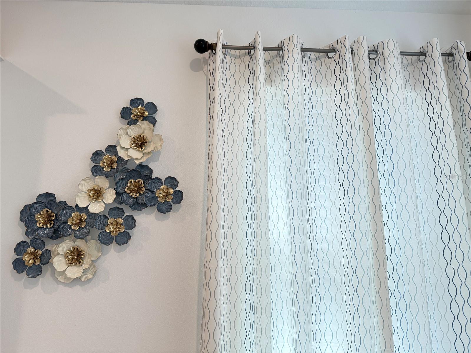 Image 45 of 73 For 7117 Dilly Lake Avenue