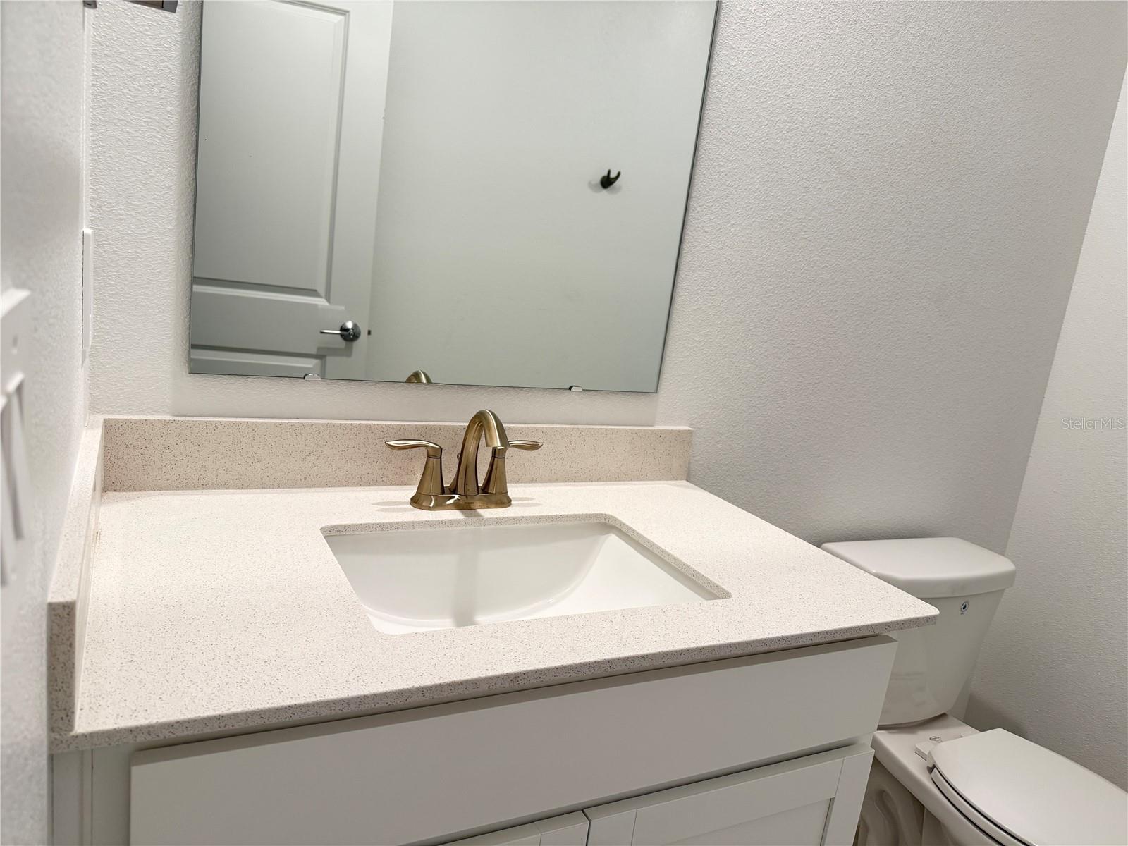 Image 46 of 73 For 7117 Dilly Lake Avenue