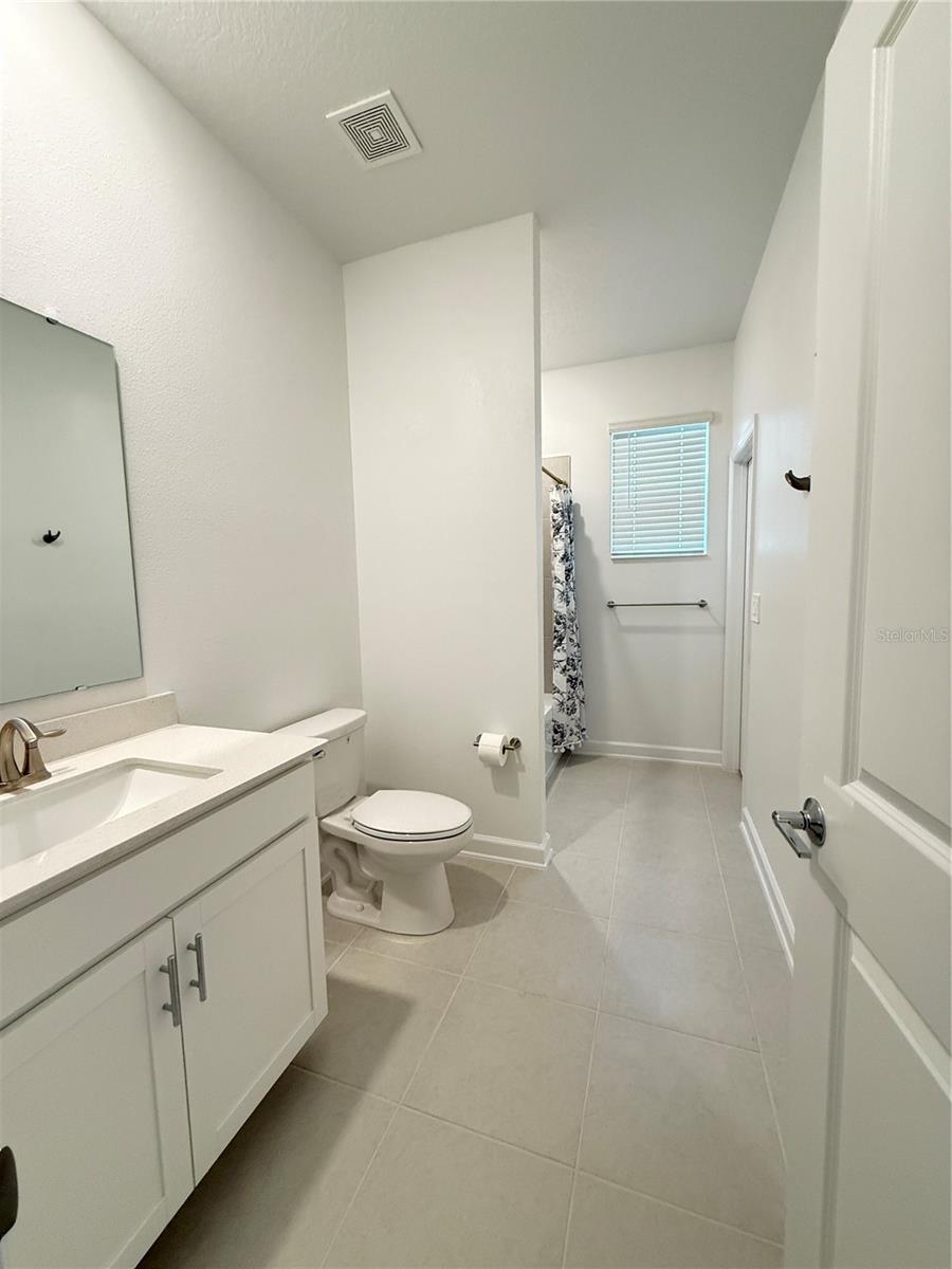 Image 48 of 73 For 7117 Dilly Lake Avenue