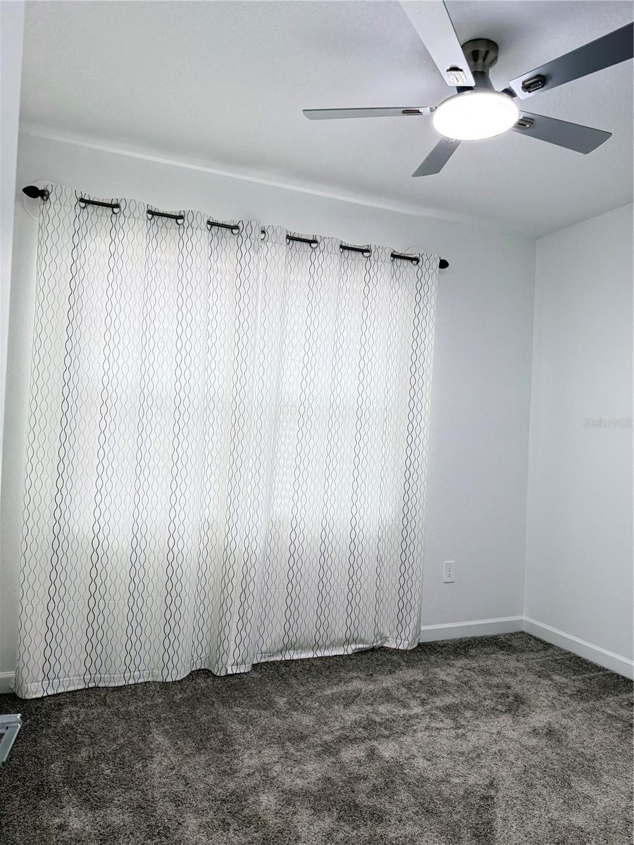 Image 54 of 73 For 7117 Dilly Lake Avenue