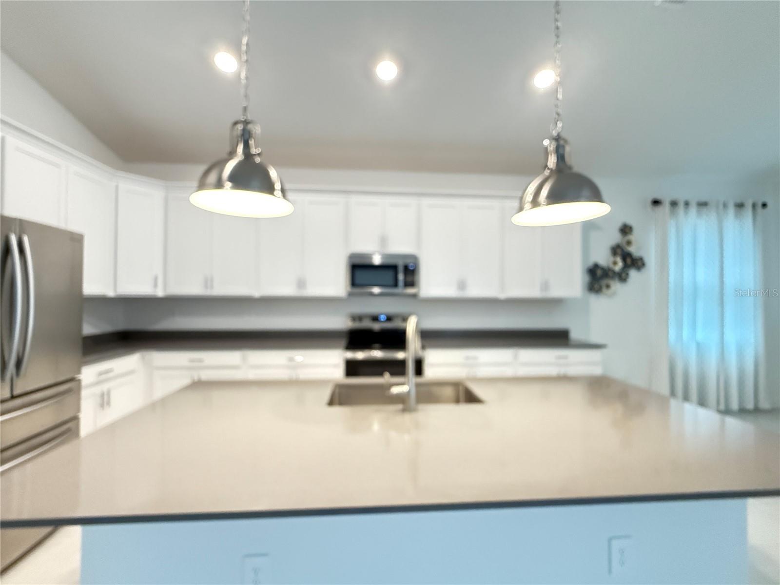 Image 60 of 73 For 7117 Dilly Lake Avenue