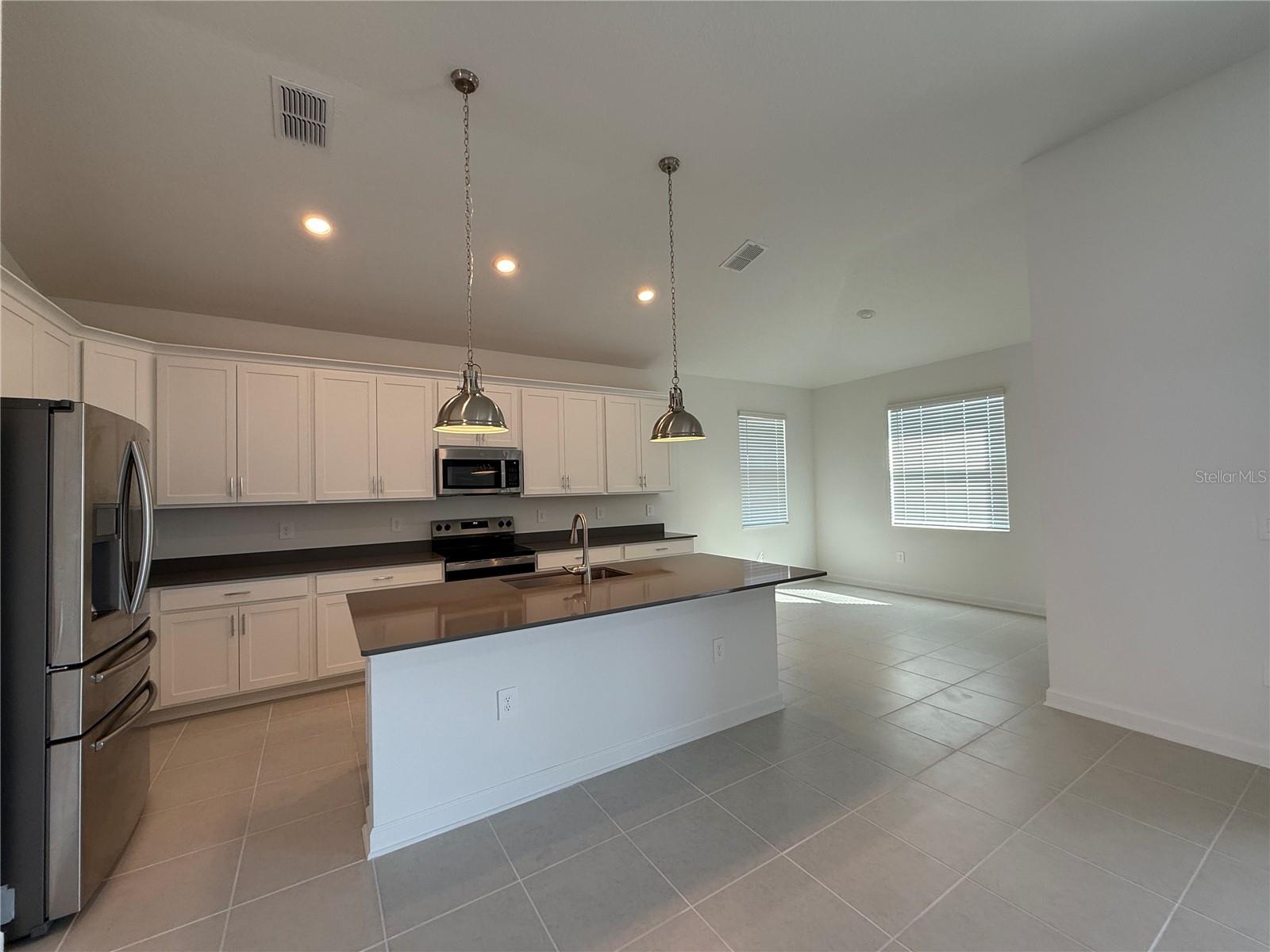 Image 8 of 73 For 7117 Dilly Lake Avenue