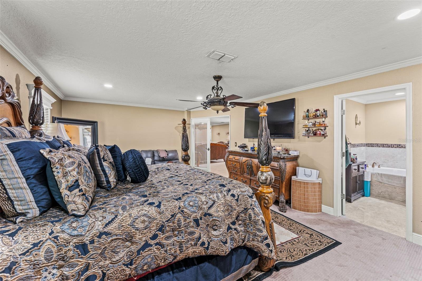 Image 16 of 43 For 12542 Idaho Woods Lane