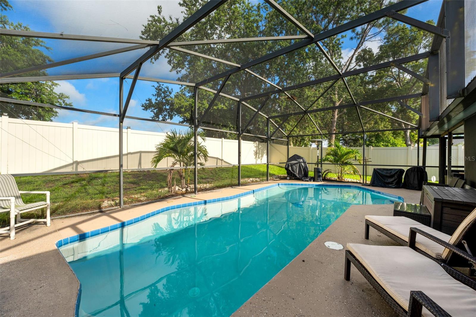 Image 27 of 43 For 12542 Idaho Woods Lane